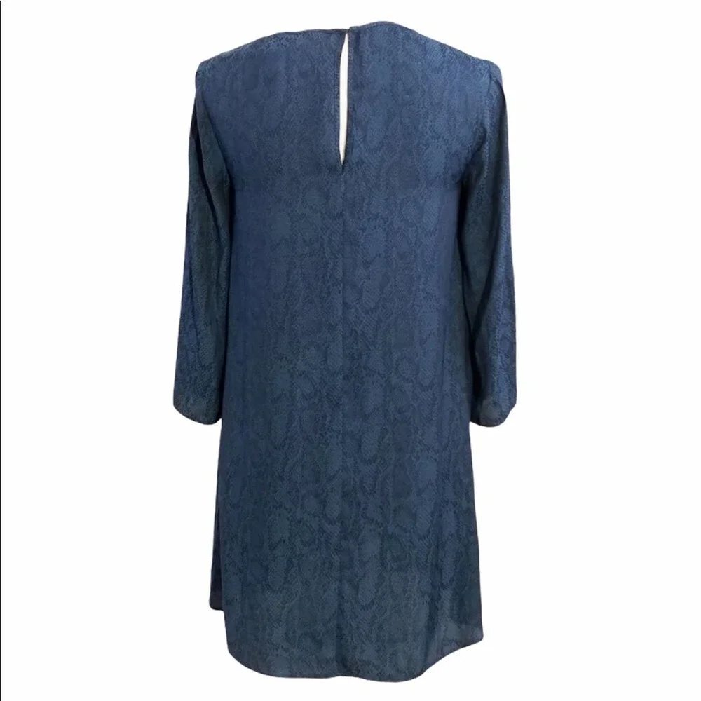 Bcbgeneration blue snakeskin shift dress XXS NWOT - Picture 3 of 9